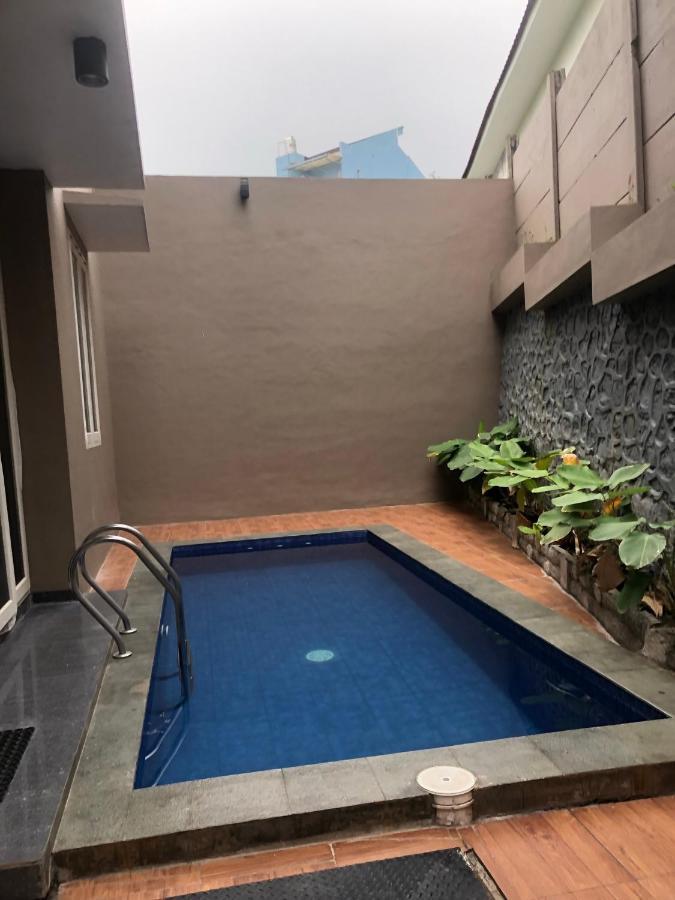 Villa Kusuma Hill A8バトゥ エクステリア 写真