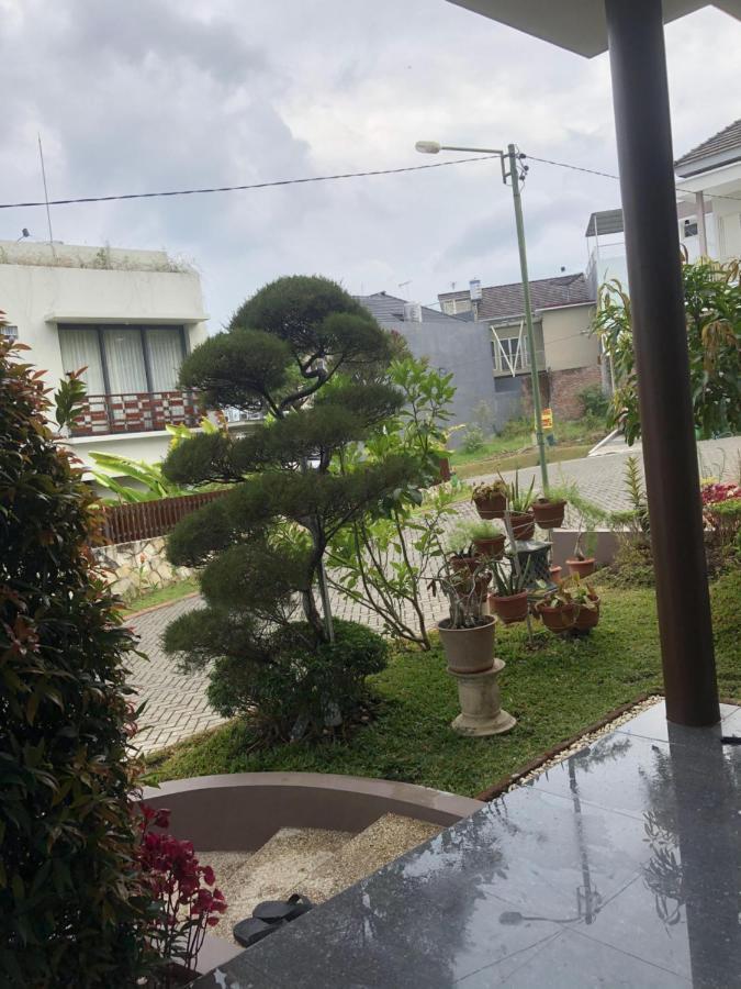 Villa Kusuma Hill A8バトゥ エクステリア 写真